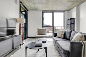 W Loop 1BR w Gym Pool Lounge 2 blocks from L CHI-487
